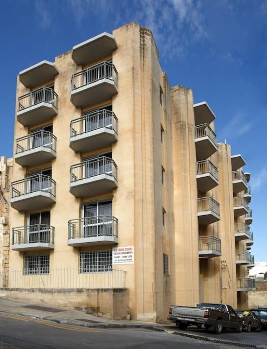 1 Bedrm Apt Seaview Balluta Bay San Ġiljan Buitenkant foto